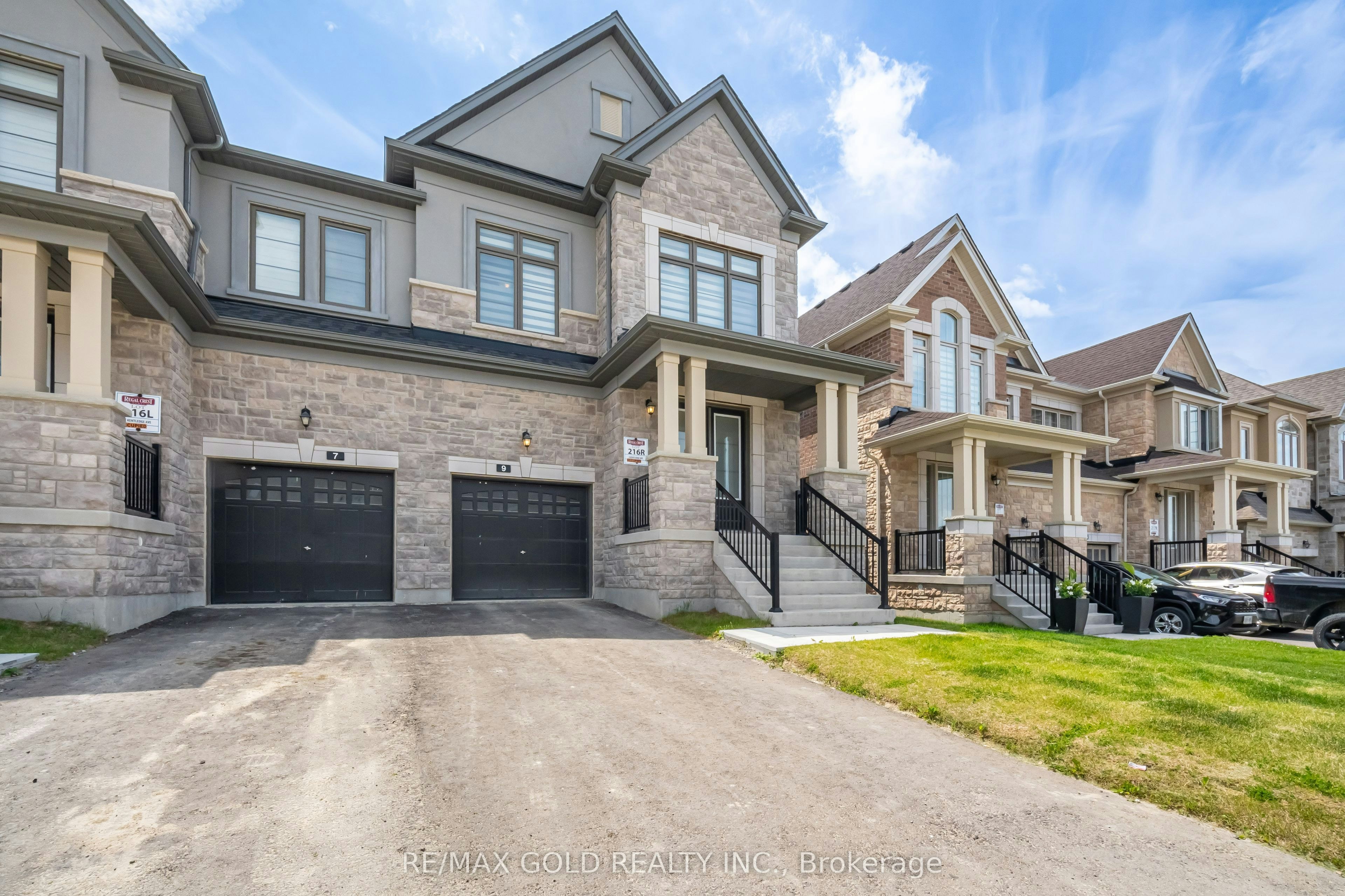 9 Kentledge Avenue, East Gwillimbury, ON, L9N 0V9 - 2