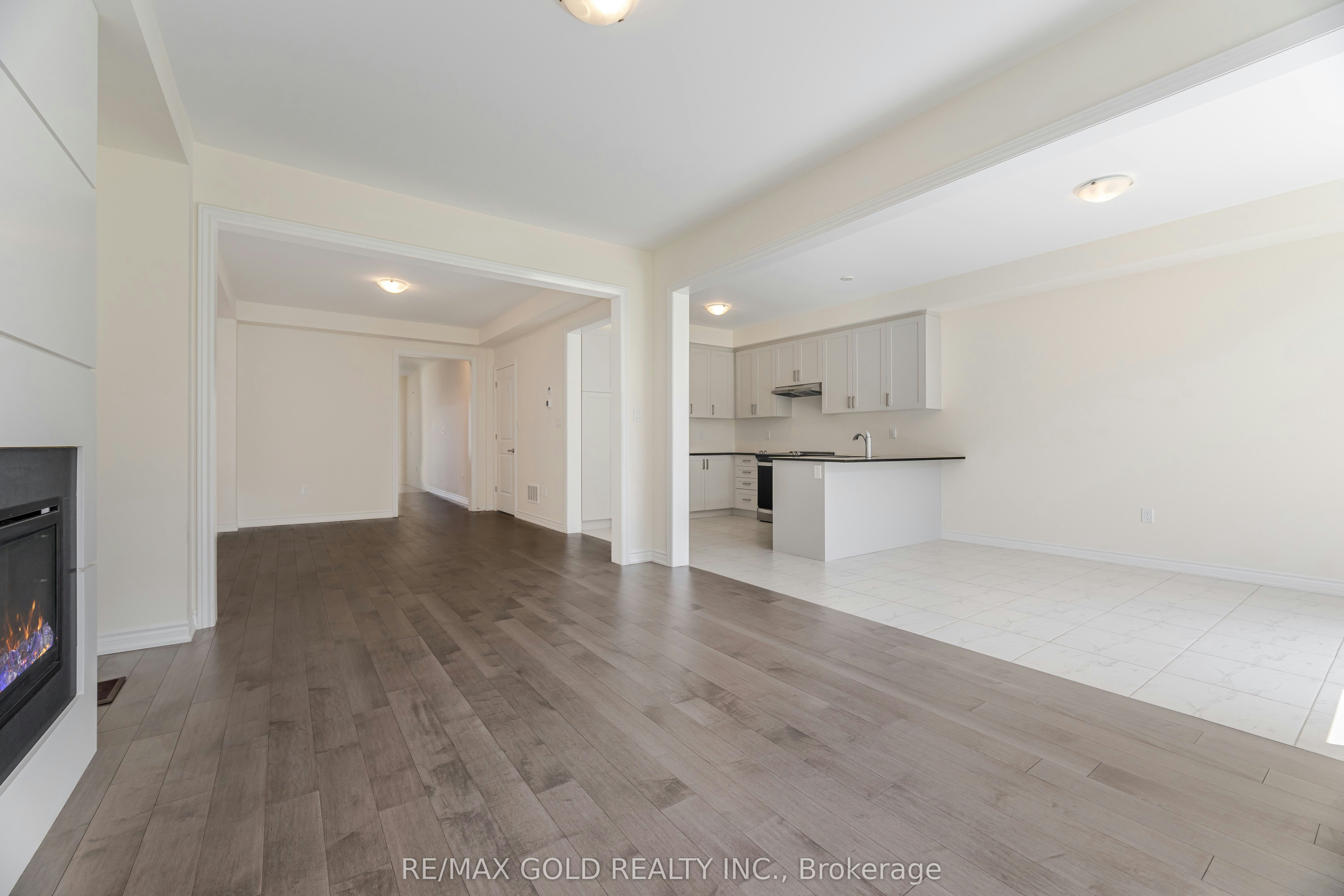 9 Kentledge Avenue, East Gwillimbury, ON, L9N 0V9 - 9