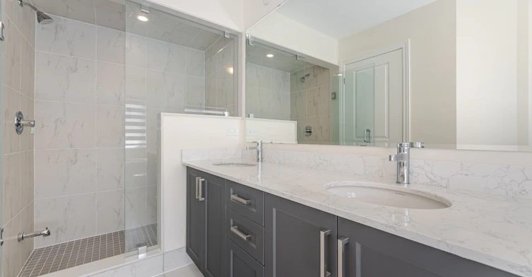 9 Kentledge Avenue, East Gwillimbury, ON, L9N 0V9 - 27