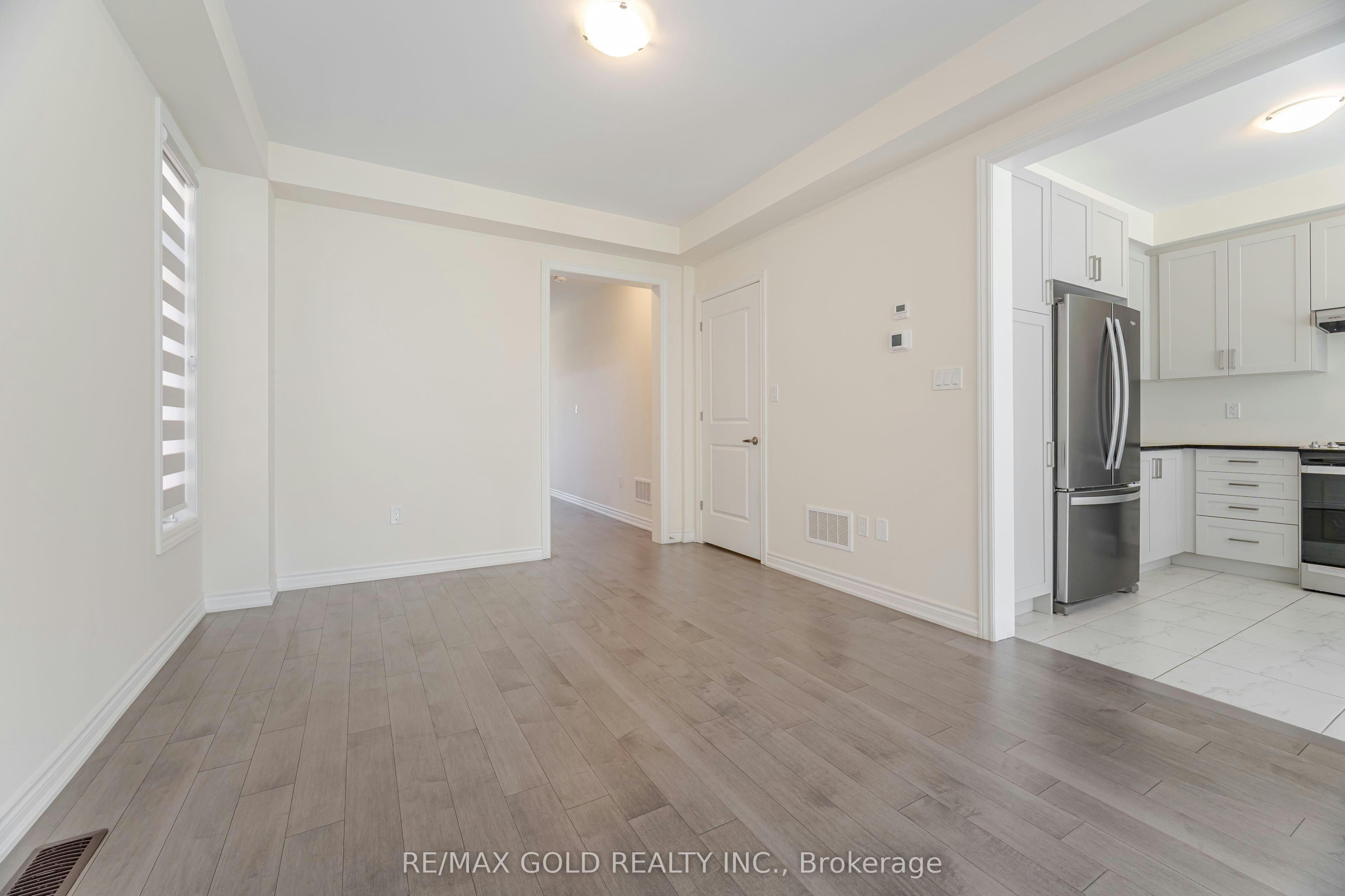 9 Kentledge Avenue, East Gwillimbury, ON, L9N 0V9 - 6