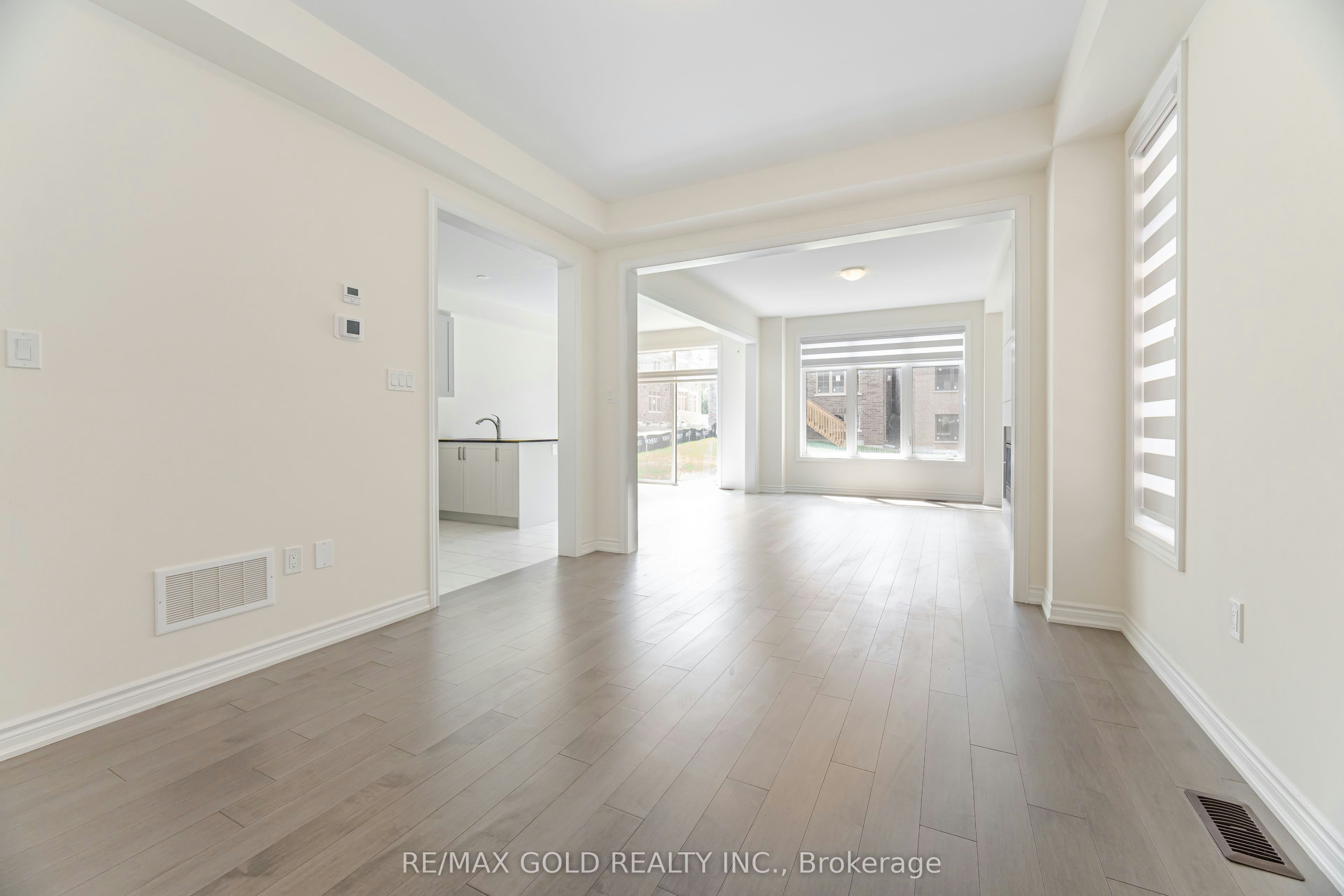 9 Kentledge Avenue, East Gwillimbury, ON, L9N 0V9 - 7