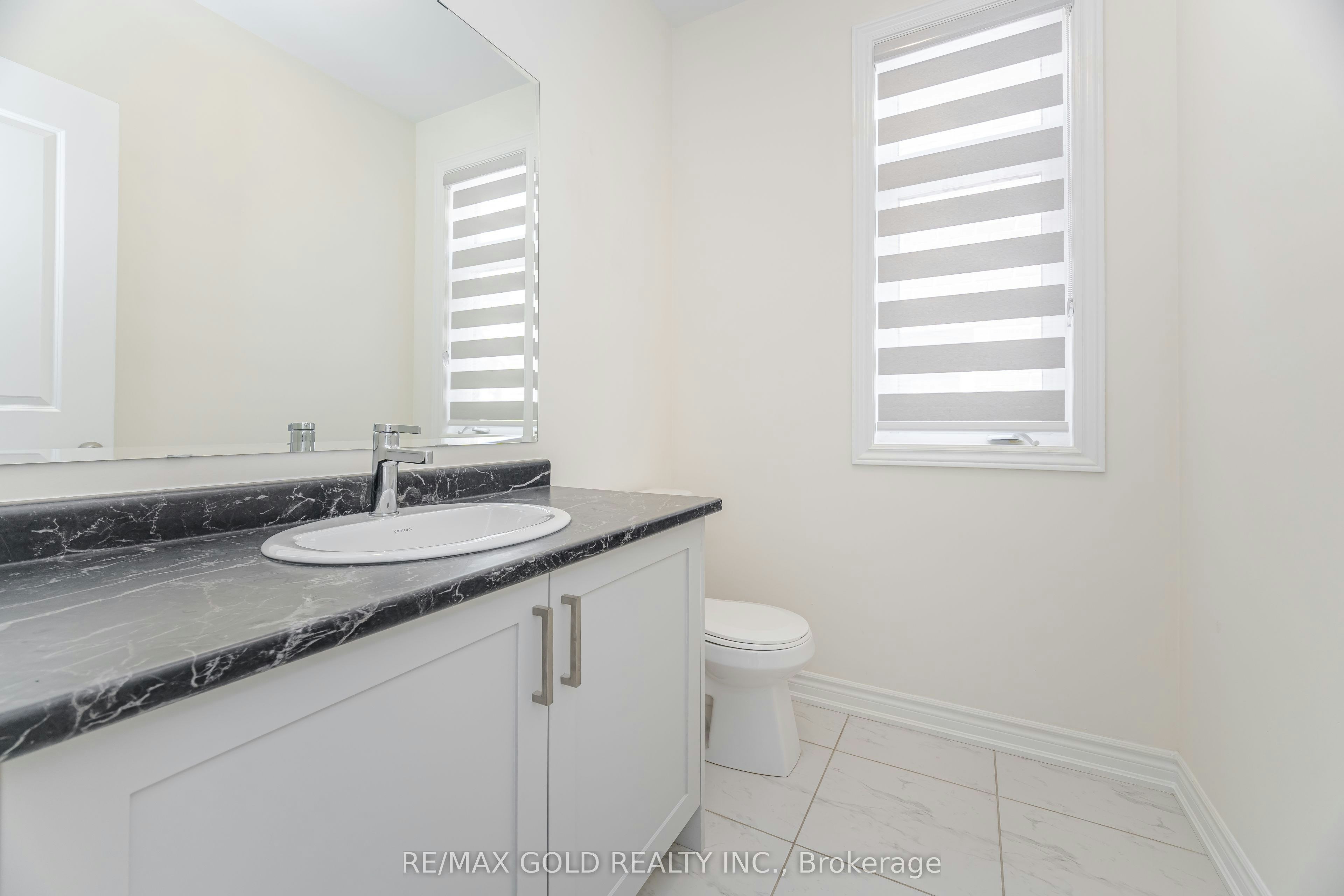 9 Kentledge Avenue, East Gwillimbury, ON, L9N 0V9 - 18