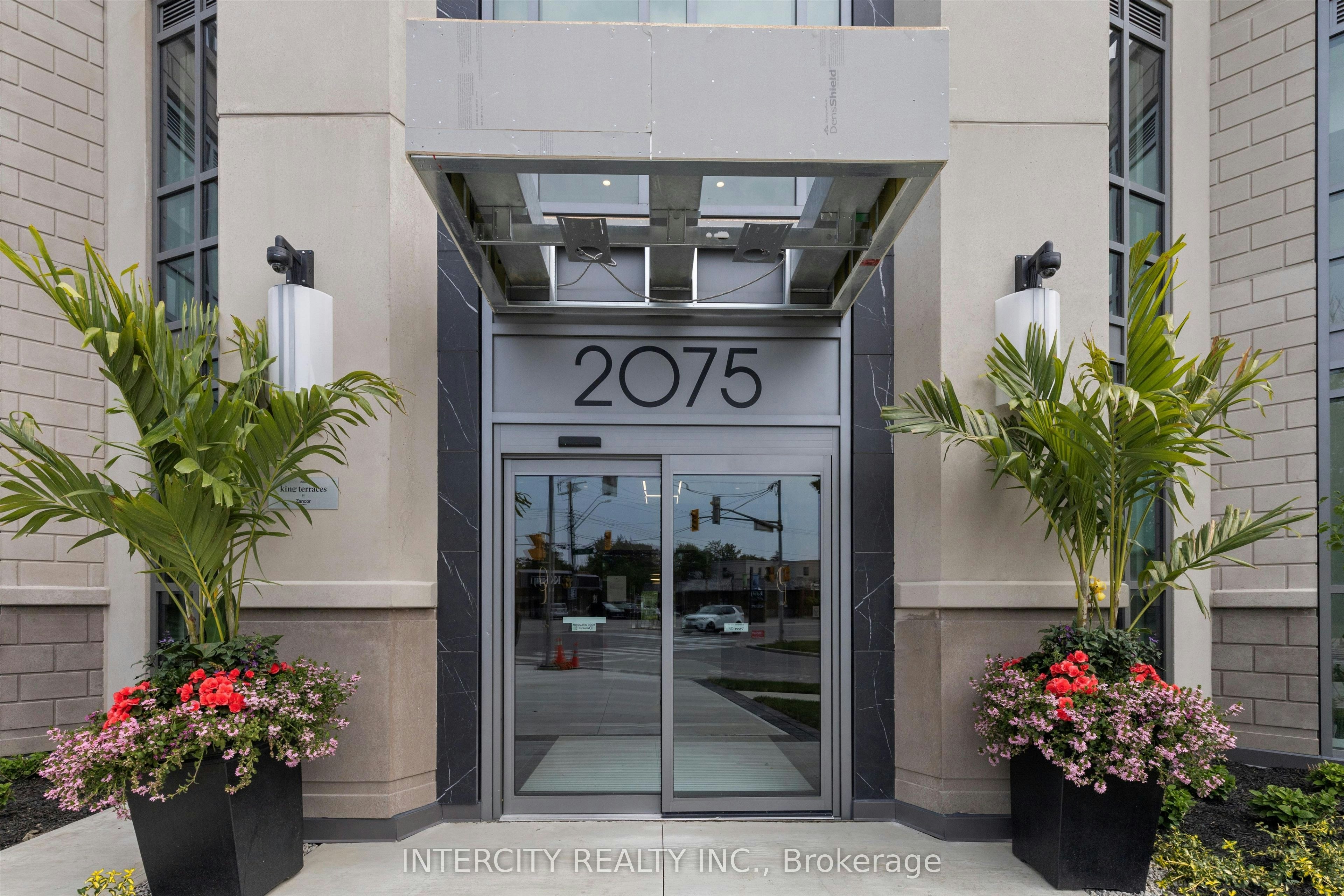 539-2075 King Road, King, ON, L7B 0R6 - 3
