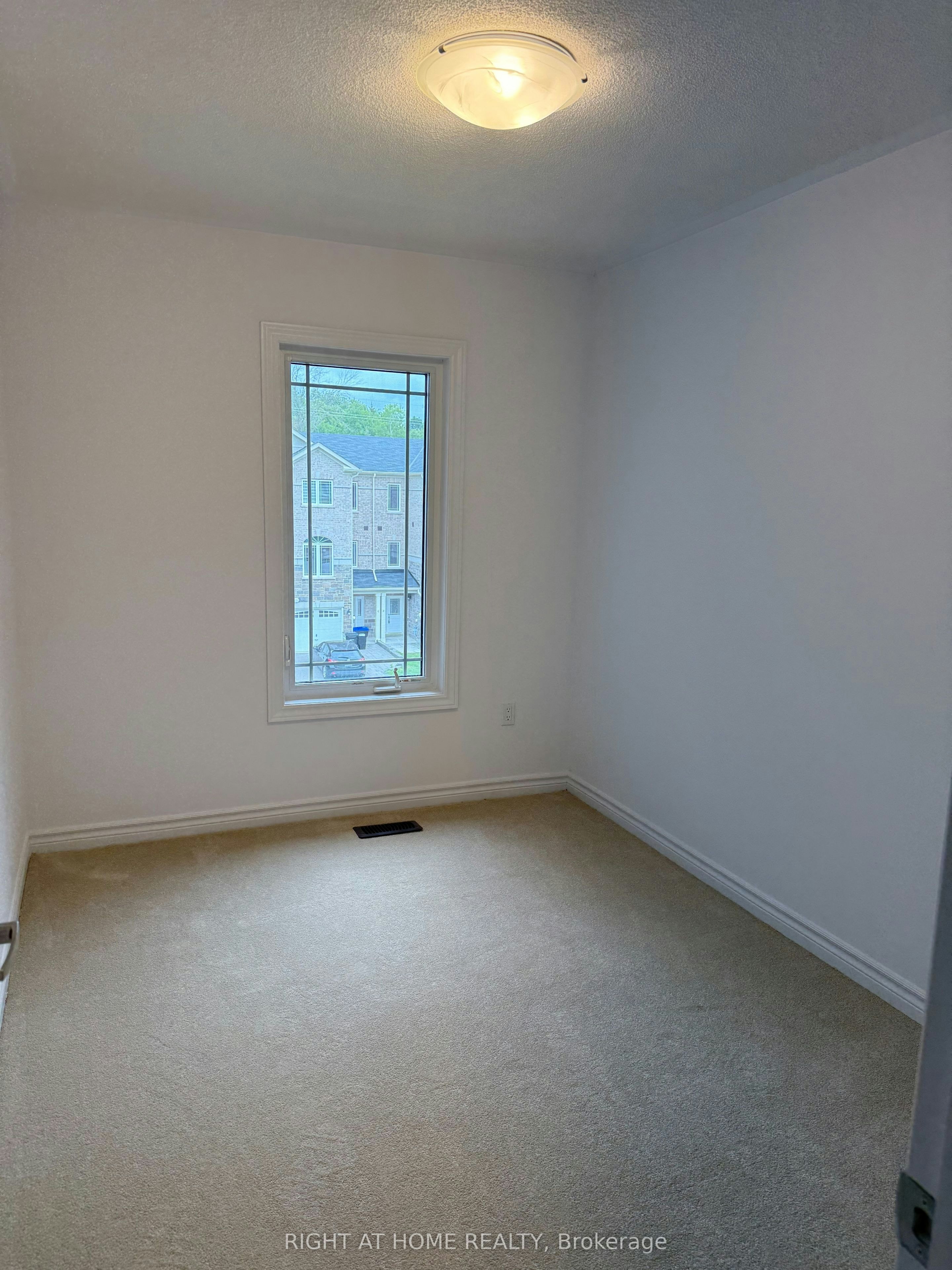44 Milson Crescent, Essa, ON, N1C 1G8 - 10