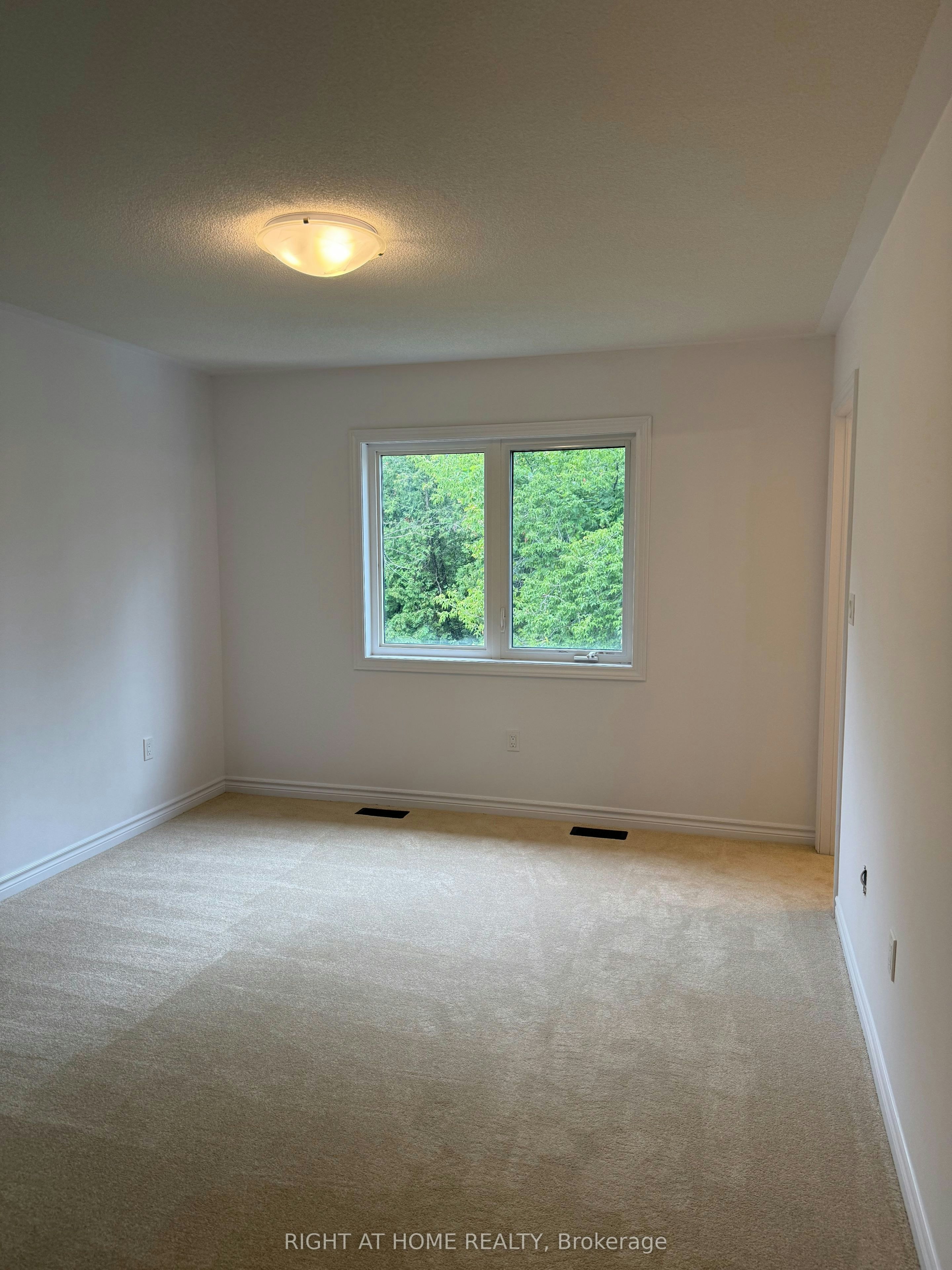 44 Milson Crescent, Essa, ON, N1C 1G8 - 6