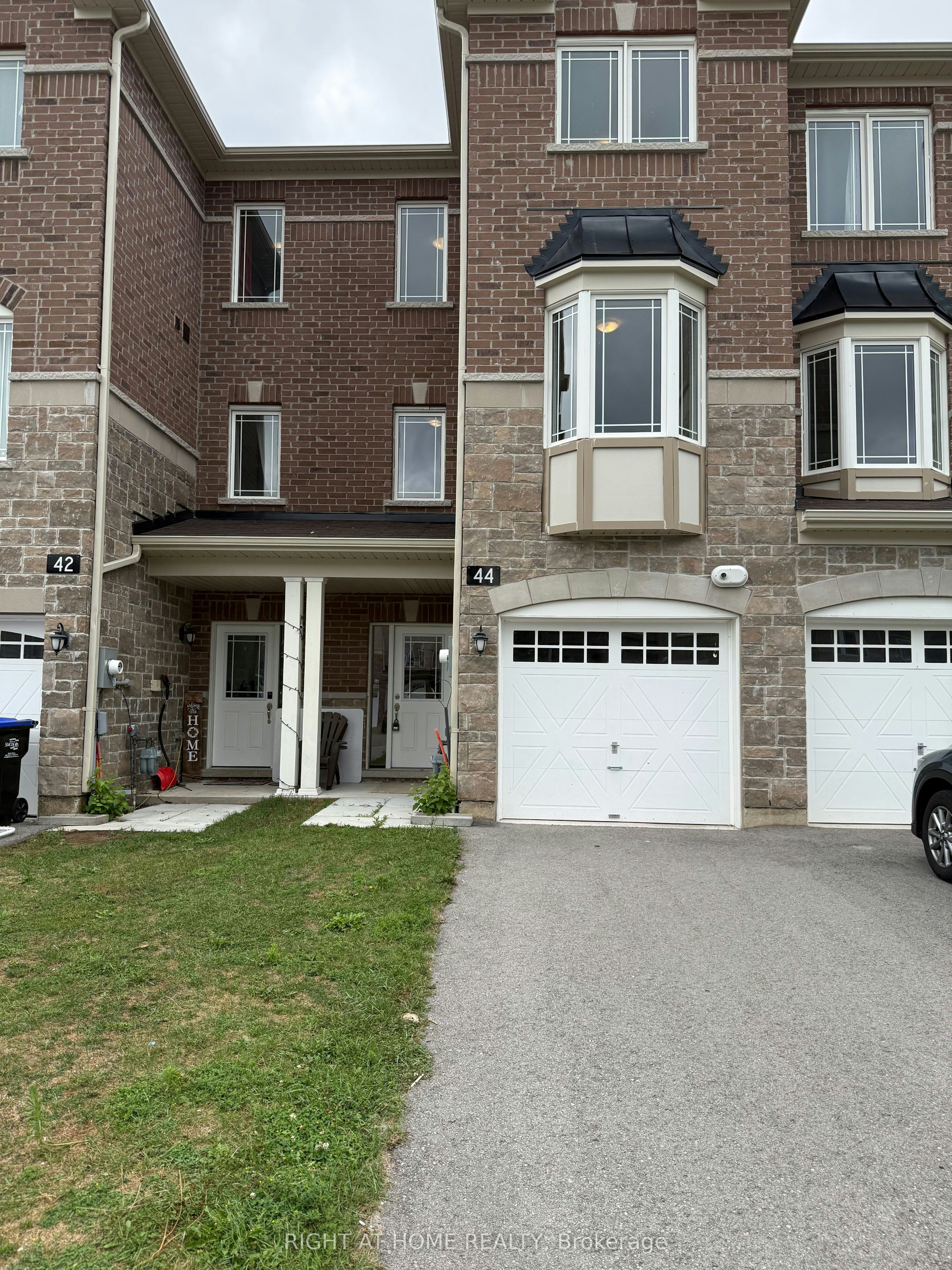 44 Milson Crescent, Essa, ON, N1C 1G8