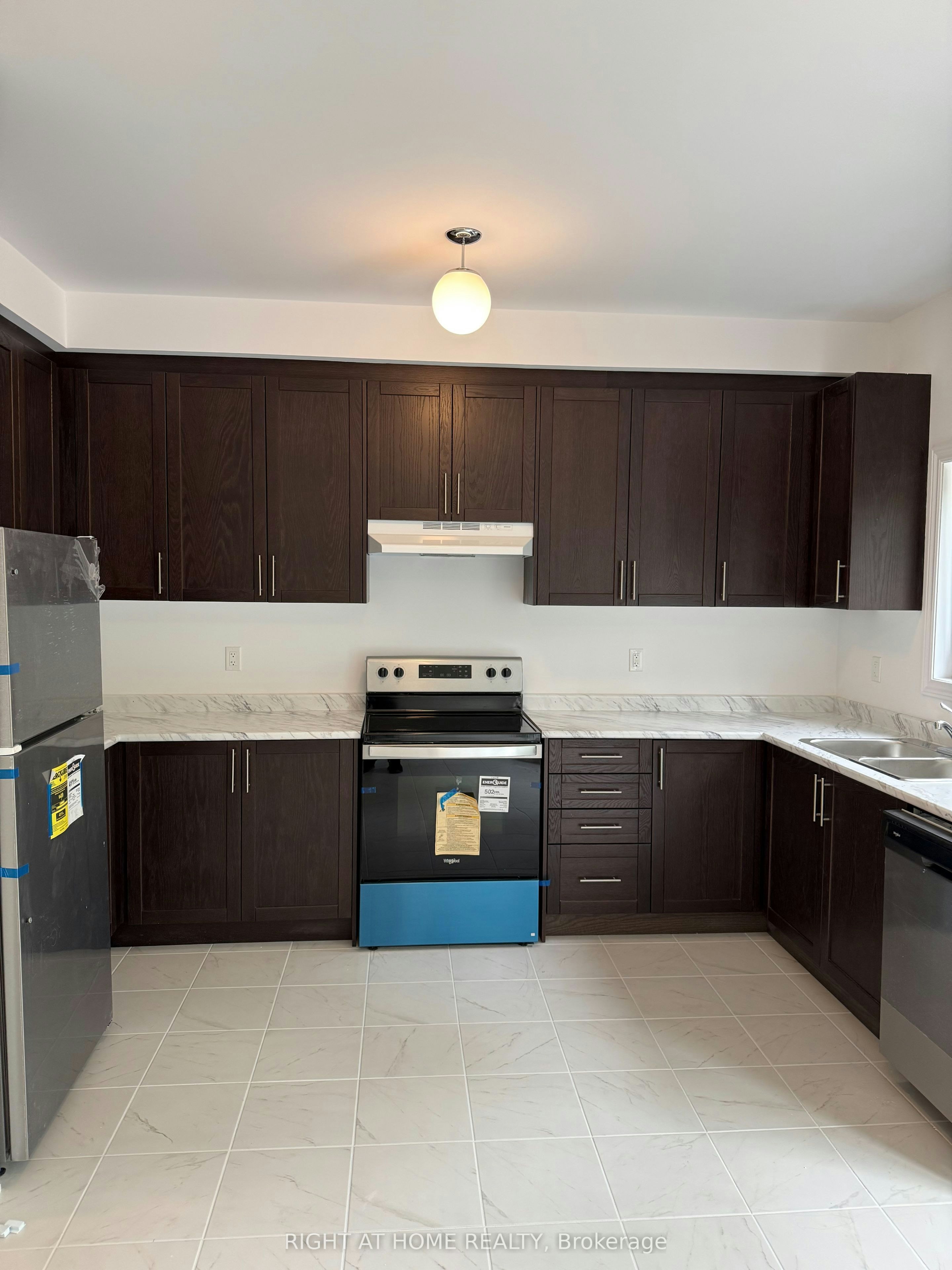 44 Milson Crescent, Essa, ON, N1C 1G8 - 3