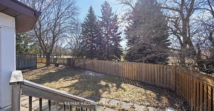 23 Ironshield Crescent, Markham, ON, L3T 3K7 - 14