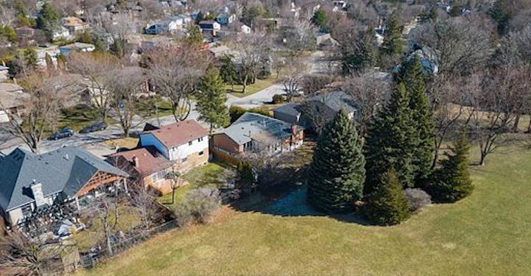 23 Ironshield Crescent, Markham, ON, L3T 3K7 - 17