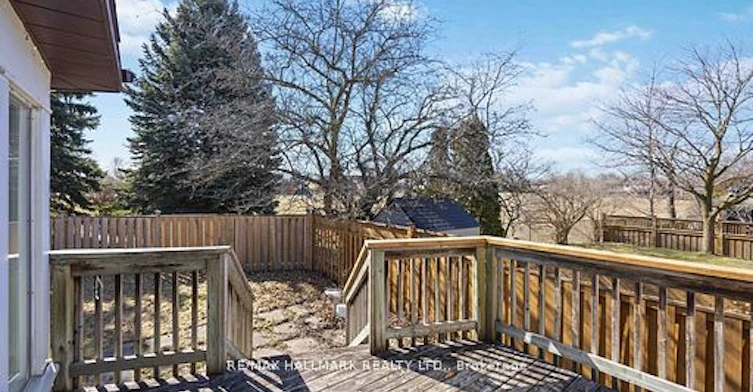 23 Ironshield Crescent, Markham, ON, L3T 3K7 - 13