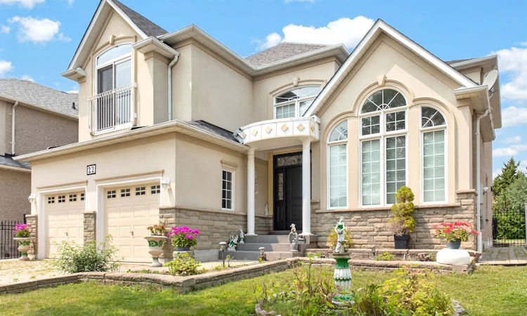 22 Queensborough Court