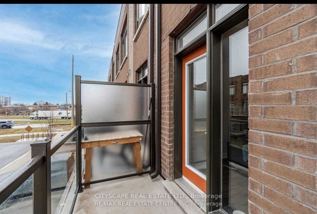 17 Beliveau Street, Vaughan, ON, L4L 0M1 - 2