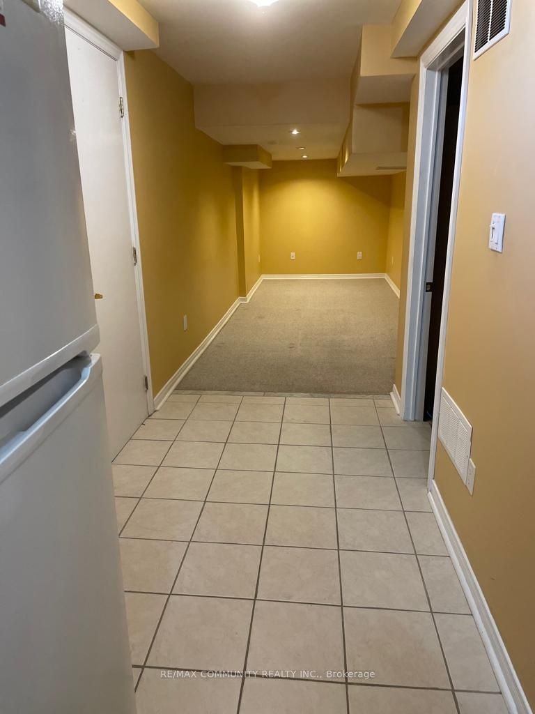 24 Elmrill Road, Markham, ON, L6C 2N8 - 4