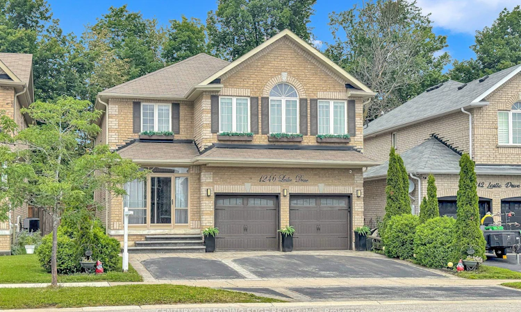1246 Leslie Drive