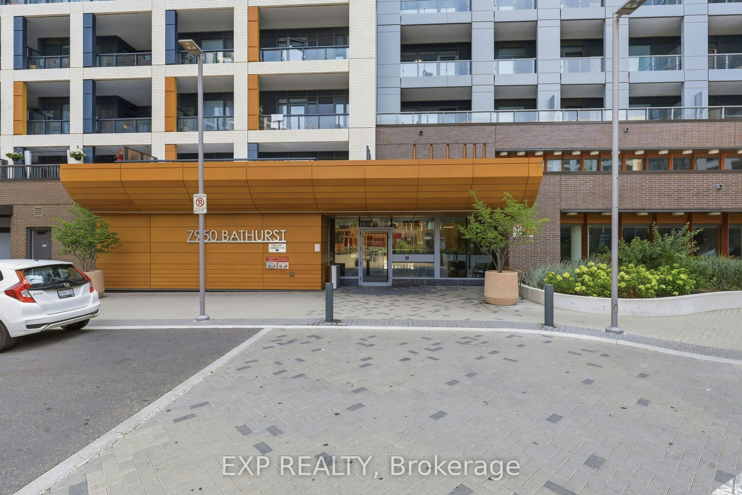 625-7950 Bathurst Street, Vaughan, ON, L4J 0L4 - 2