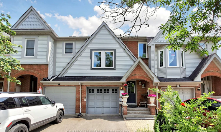 5 Evelyn Buck Lane
