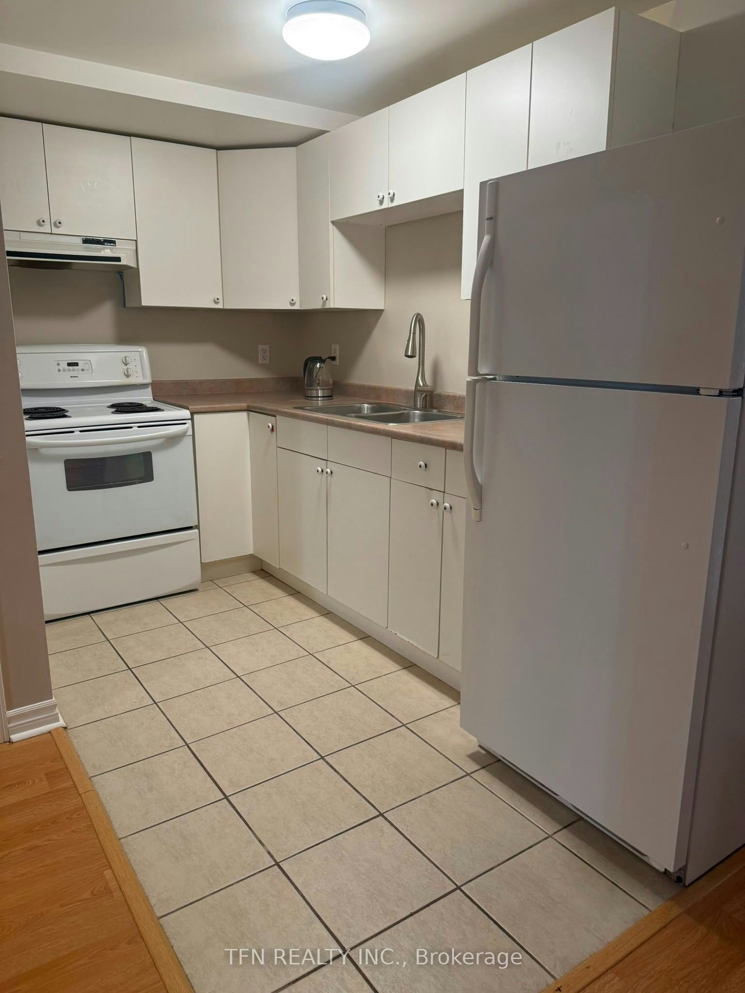 Lower-583 Pelletier Court, Newmarket, ON, L3X 2N6 - 8