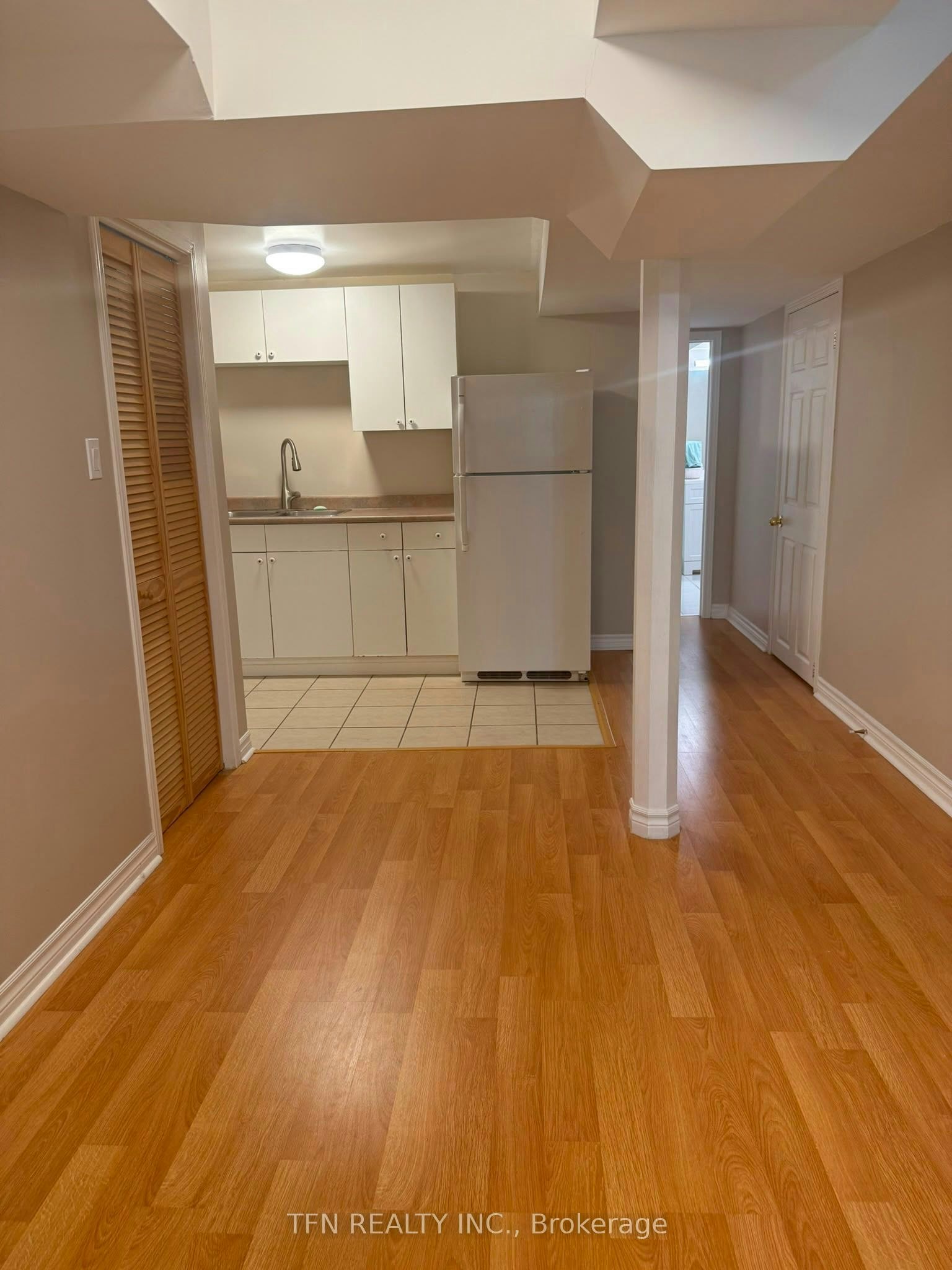 Lower-583 Pelletier Court, Newmarket, ON, L3X 2N6 - 7