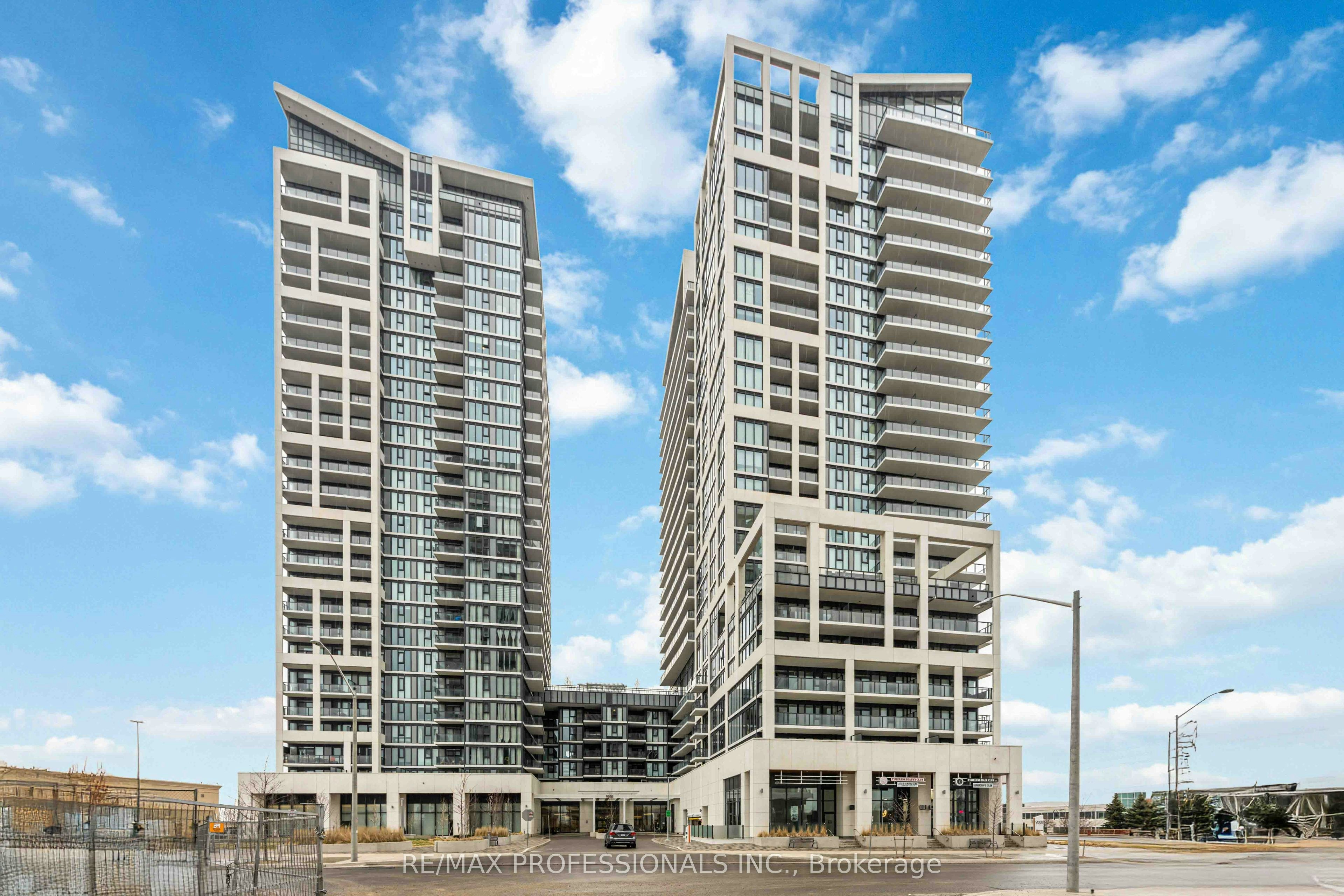 522-9000 Jane Street, Vaughan, ON, L4K 2M9
