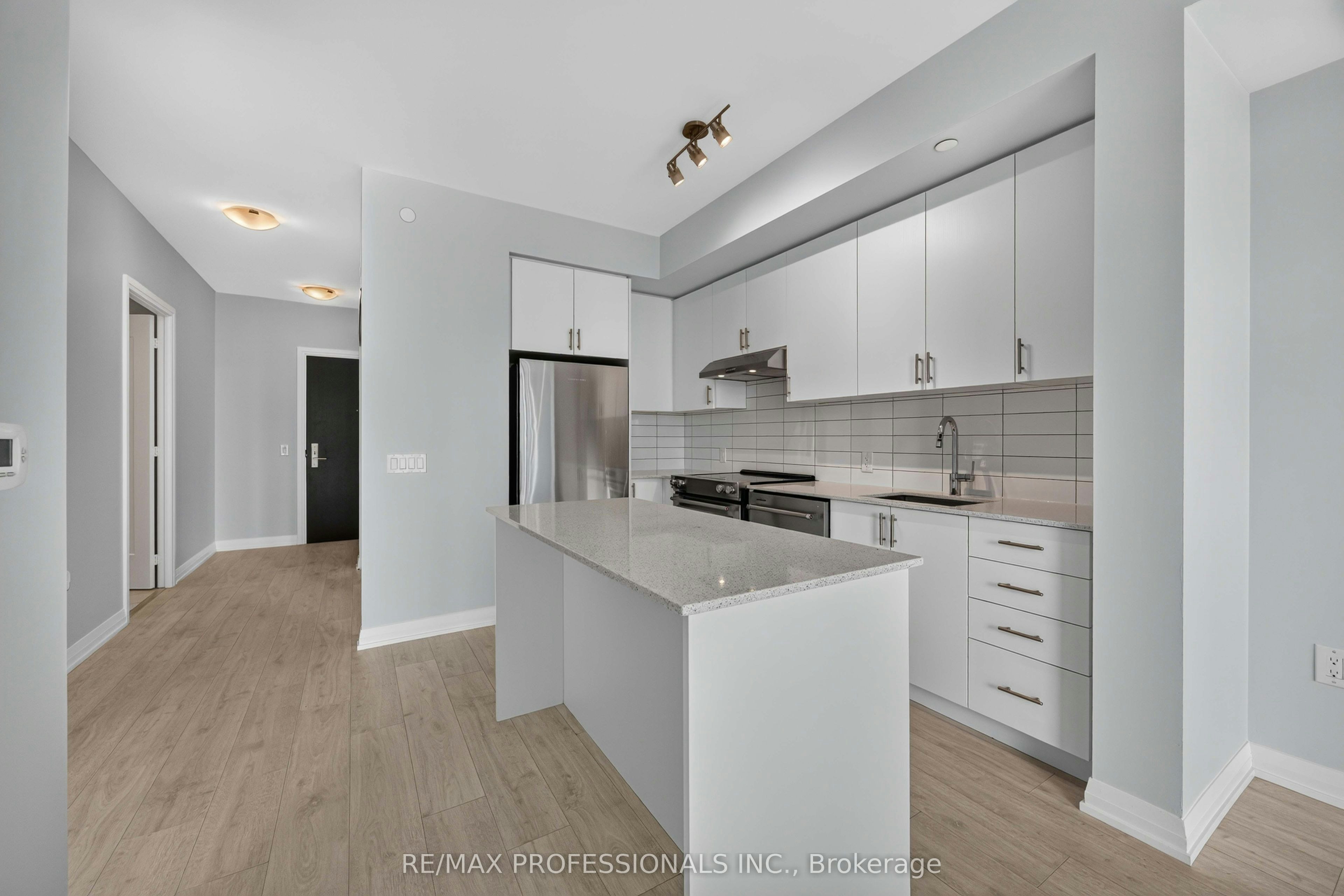 522-9000 Jane Street, Vaughan, ON, L4K 2M9 - 12