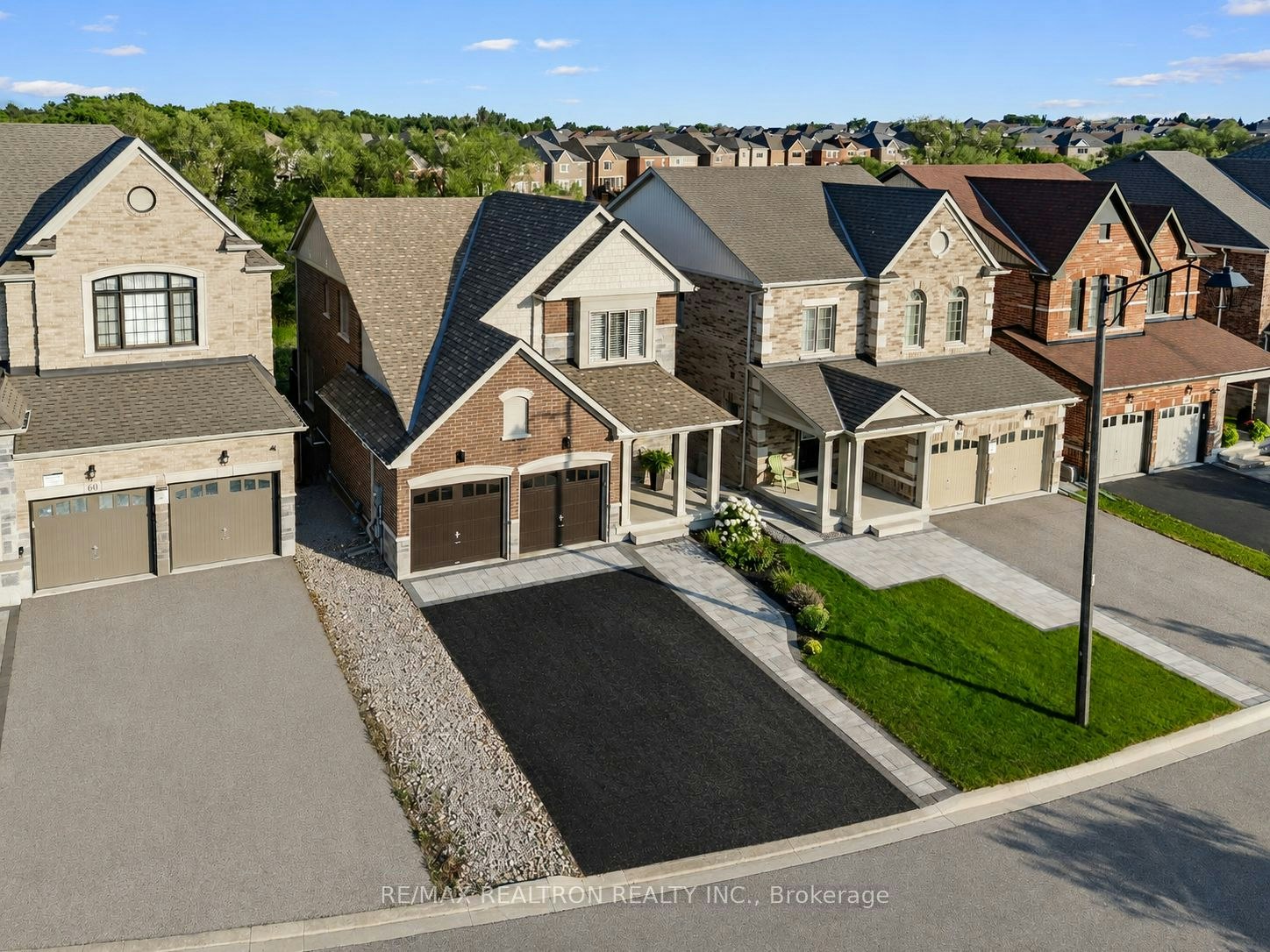 58 Sharonview Crescent, East Gwillimbury, ON, L9N 0S5