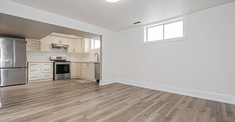 Bsmt-219 Harris Avenue, Richmond Hill, ON, L4E 3M3 - 5