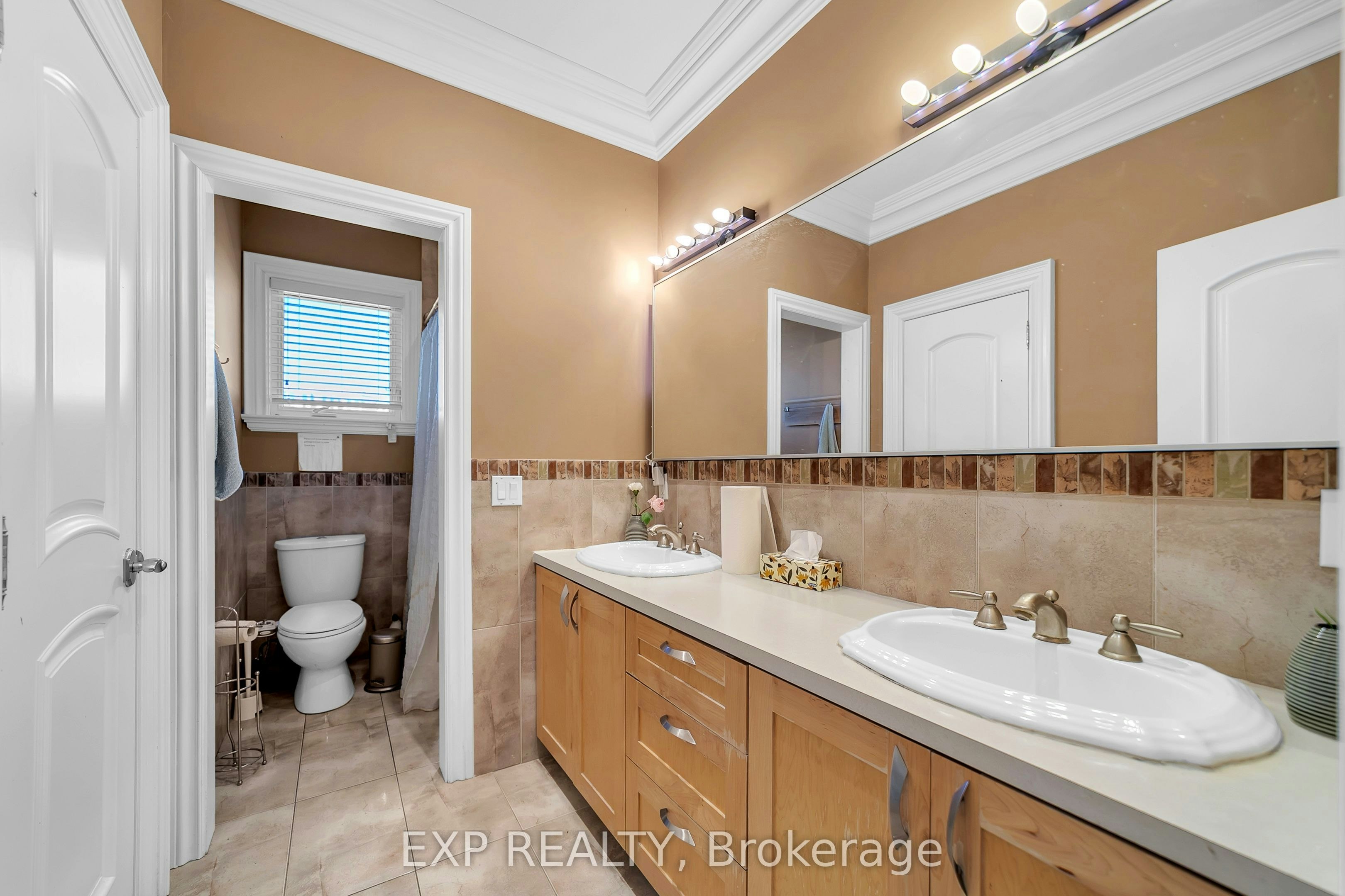 2nd Floor-2 Mackay Drive, Richmond Hill, ON, L4C 6P1 - 14