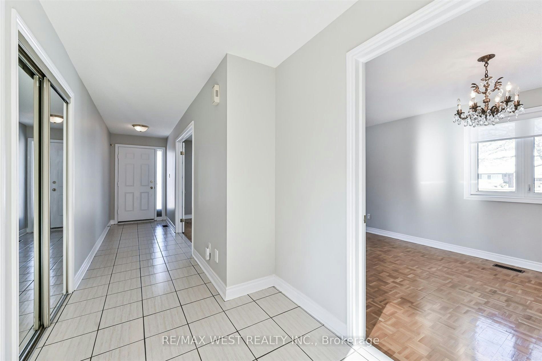139 Carmen Crescent, Vaughan, ON, L4L 5P1 - 2