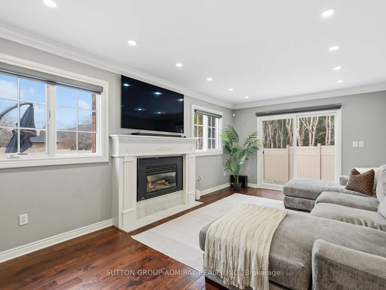 8 Beaufort Hills Road, Richmond Hill, ON, L4E 2N5 - 9