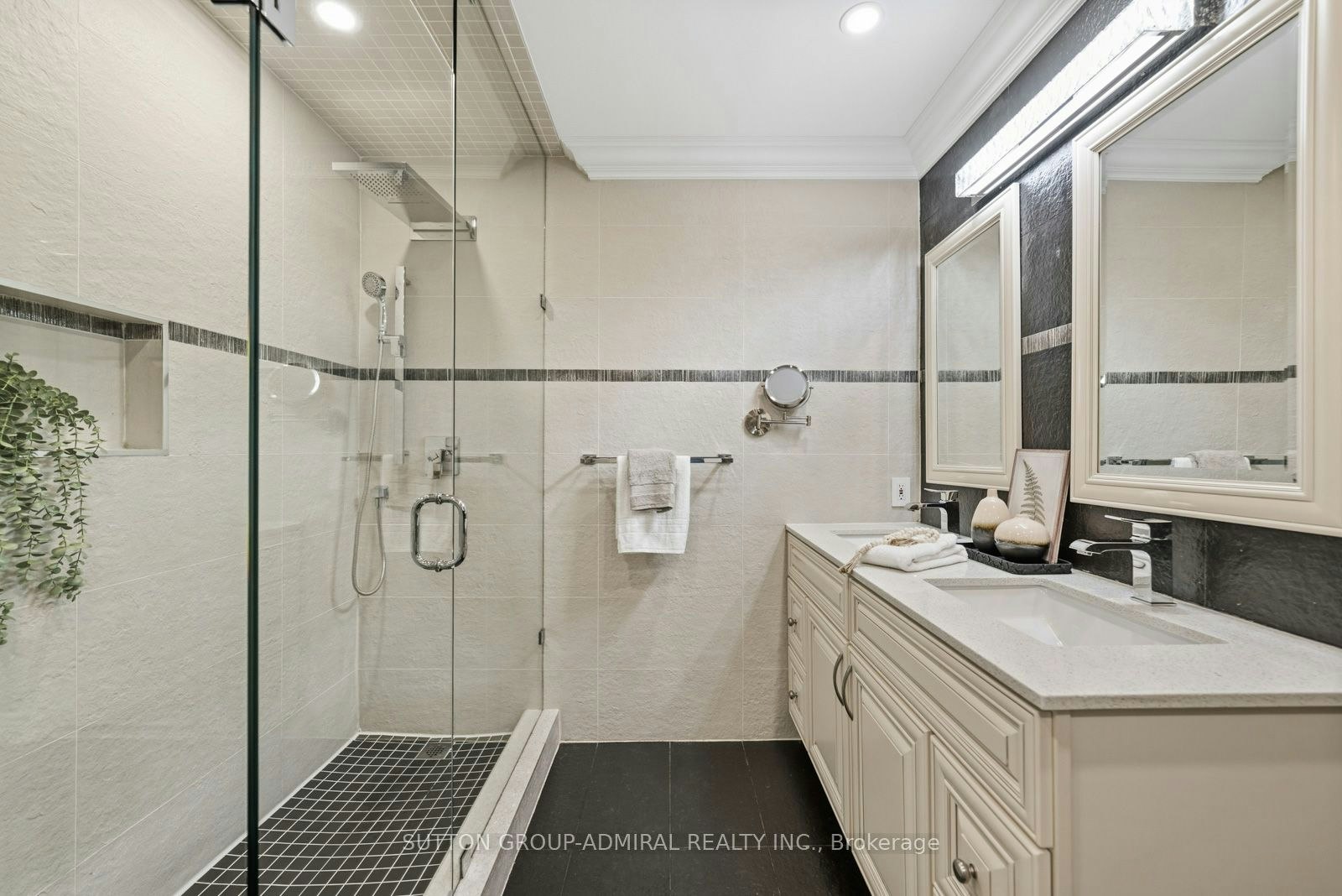 8 Beaufort Hills Road, Richmond Hill, ON, L4E 2N5 - 16