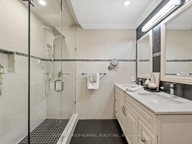 8 Beaufort Hills Road, Richmond Hill, ON, L4E 2N5 - 16