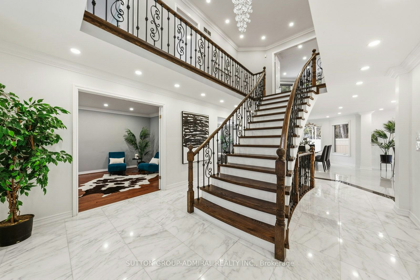 8 Beaufort Hills Road, Richmond Hill, ON, L4E 2N5 - 4