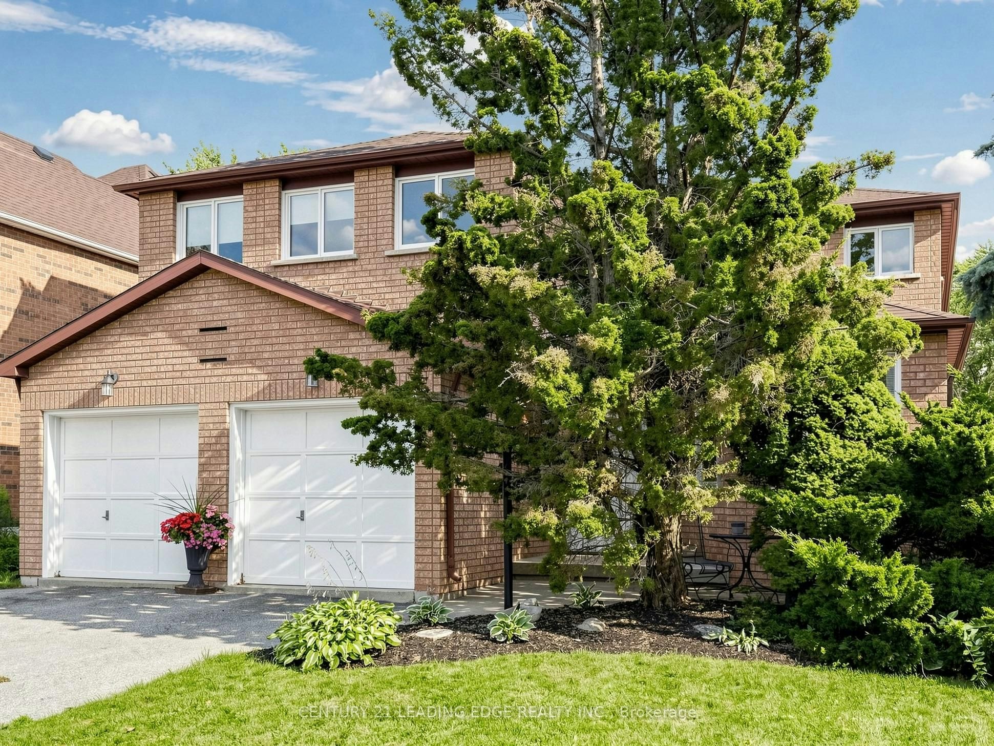 379 Manhattan Drive, Markham, ON, L3P 1J2