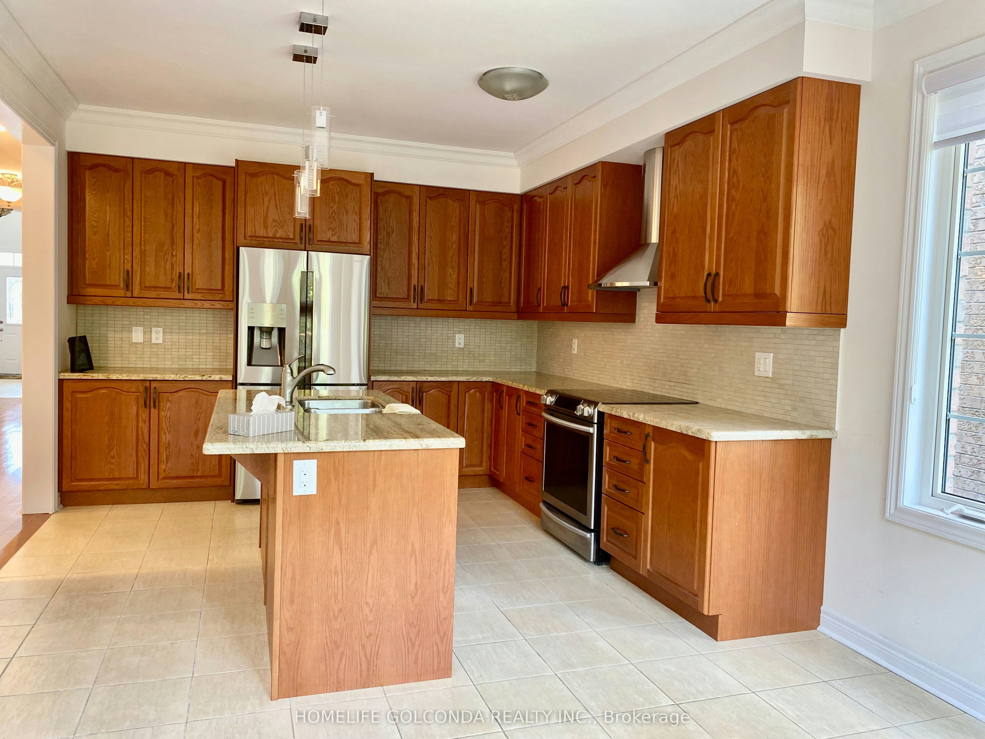 160 Chouinard Way, Aurora, ON, L4G 1B7 - 7
