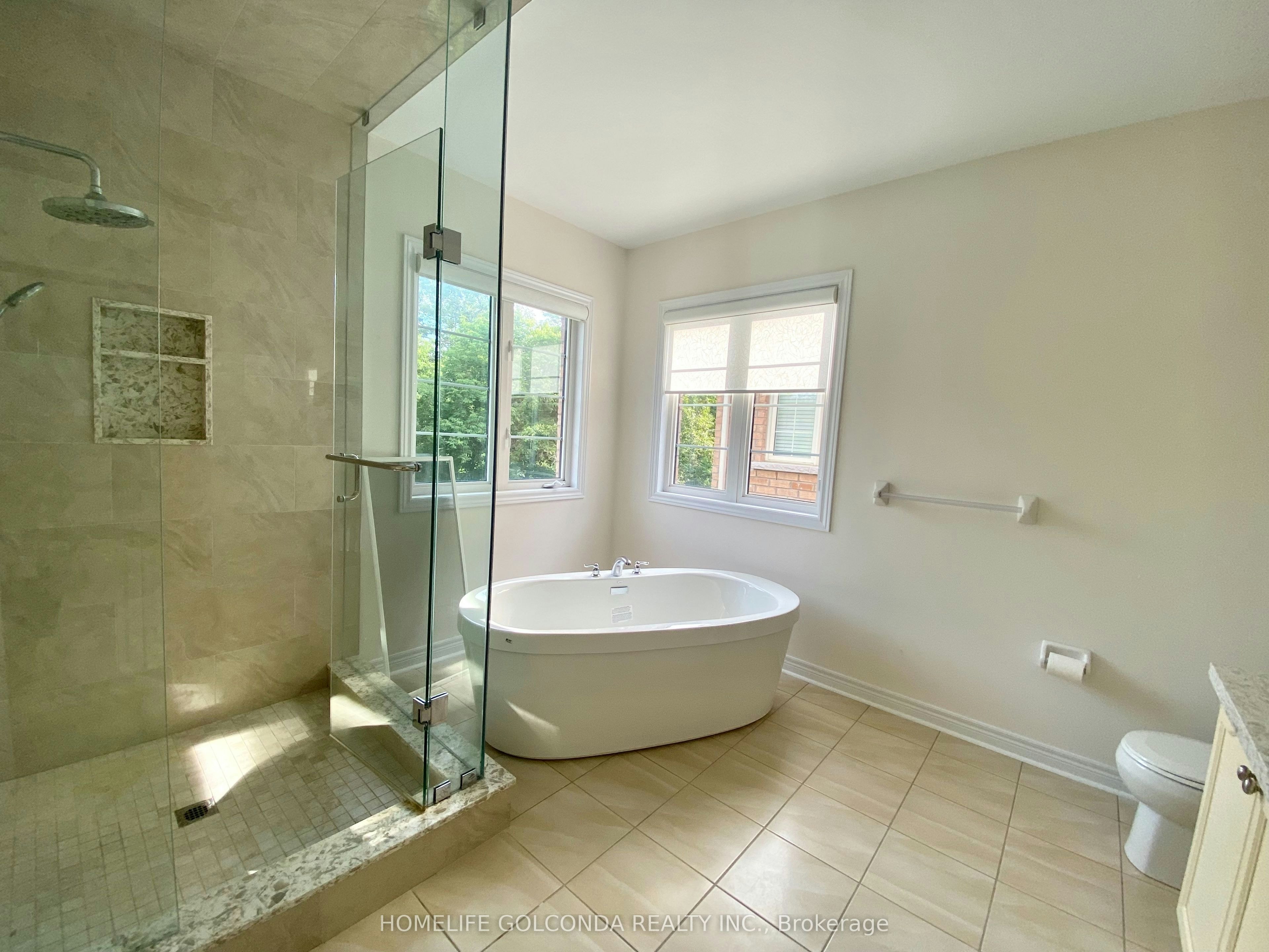 160 Chouinard Way, Aurora, ON, L4G 1B7 - 19