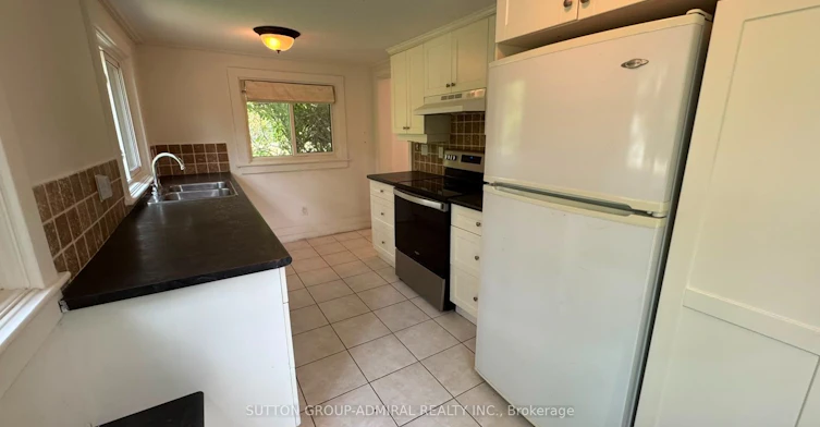 741 Gorham Street, Newmarket, ON, L3Y 1L7 - 9