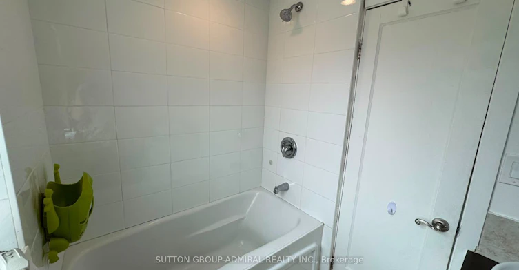 741 Gorham Street, Newmarket, ON, L3Y 1L7 - 12