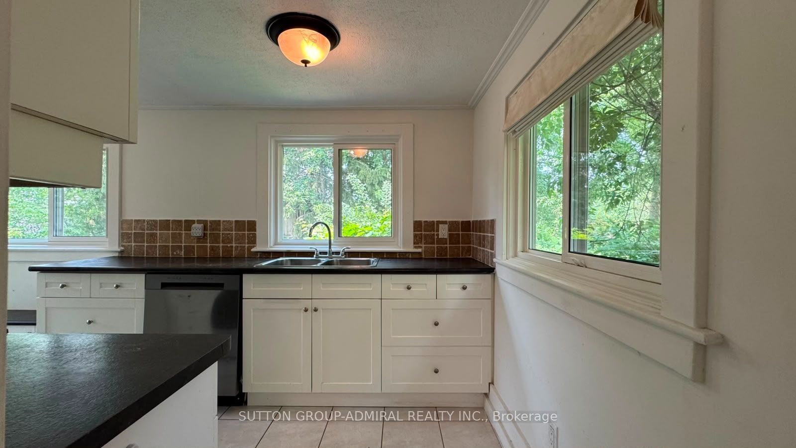 741 Gorham Street, Newmarket, ON, L3Y 1L7 - 6