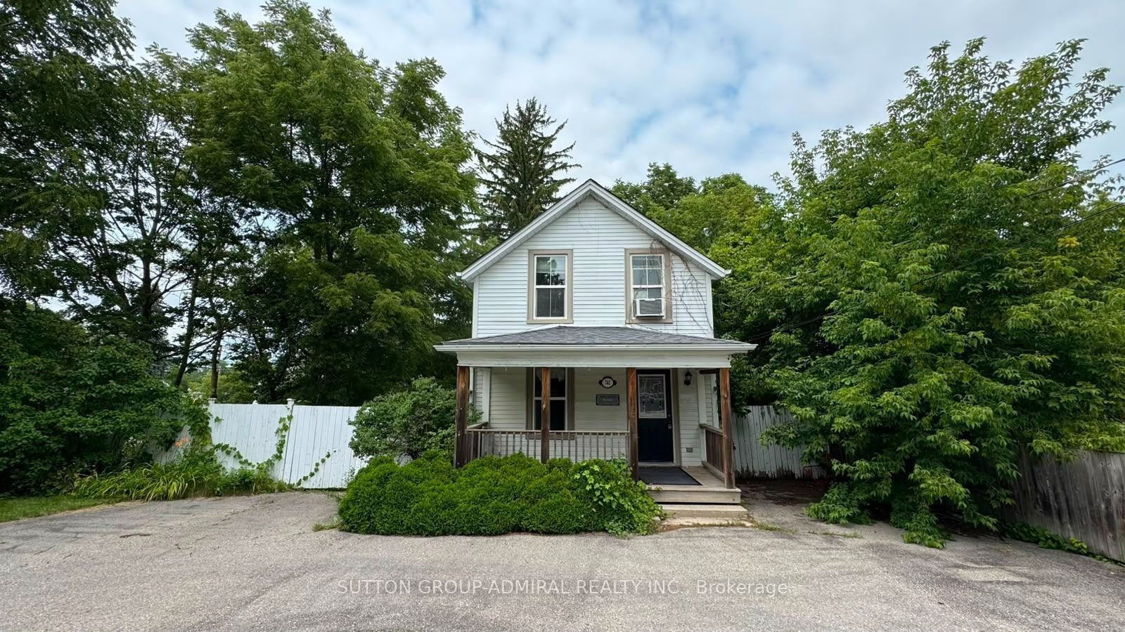 741 Gorham Street, Newmarket, ON, L3Y 1L7