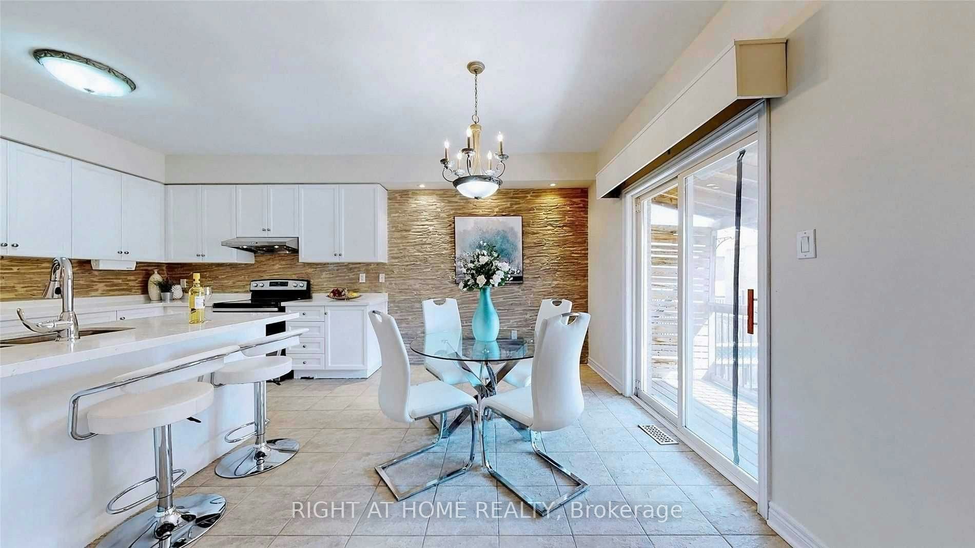 46 Danpatrick Drive, Richmond Hill, ON, L4S 2S7 - 13