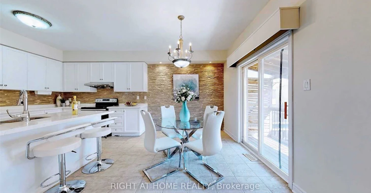 46 Danpatrick Drive, Richmond Hill, ON, L4S 2S7 - 13