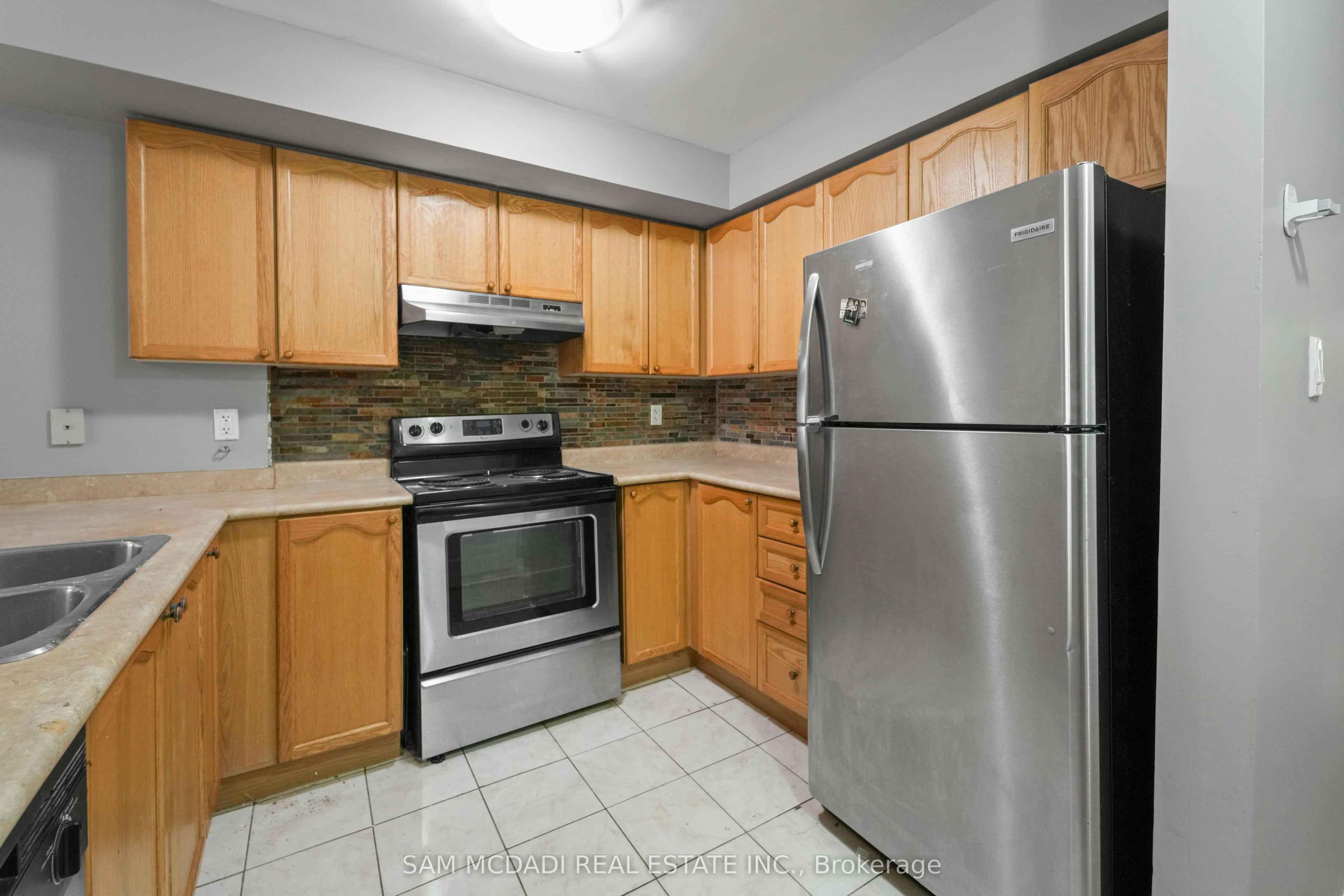 170-310 John Street, Markham, ON, L3T 0A7 - 8