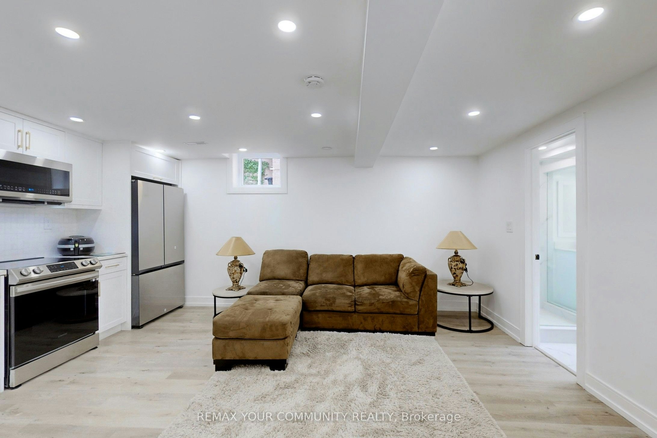 90 Tamarac Trail, Aurora, ON, L4G 5S1 - 9