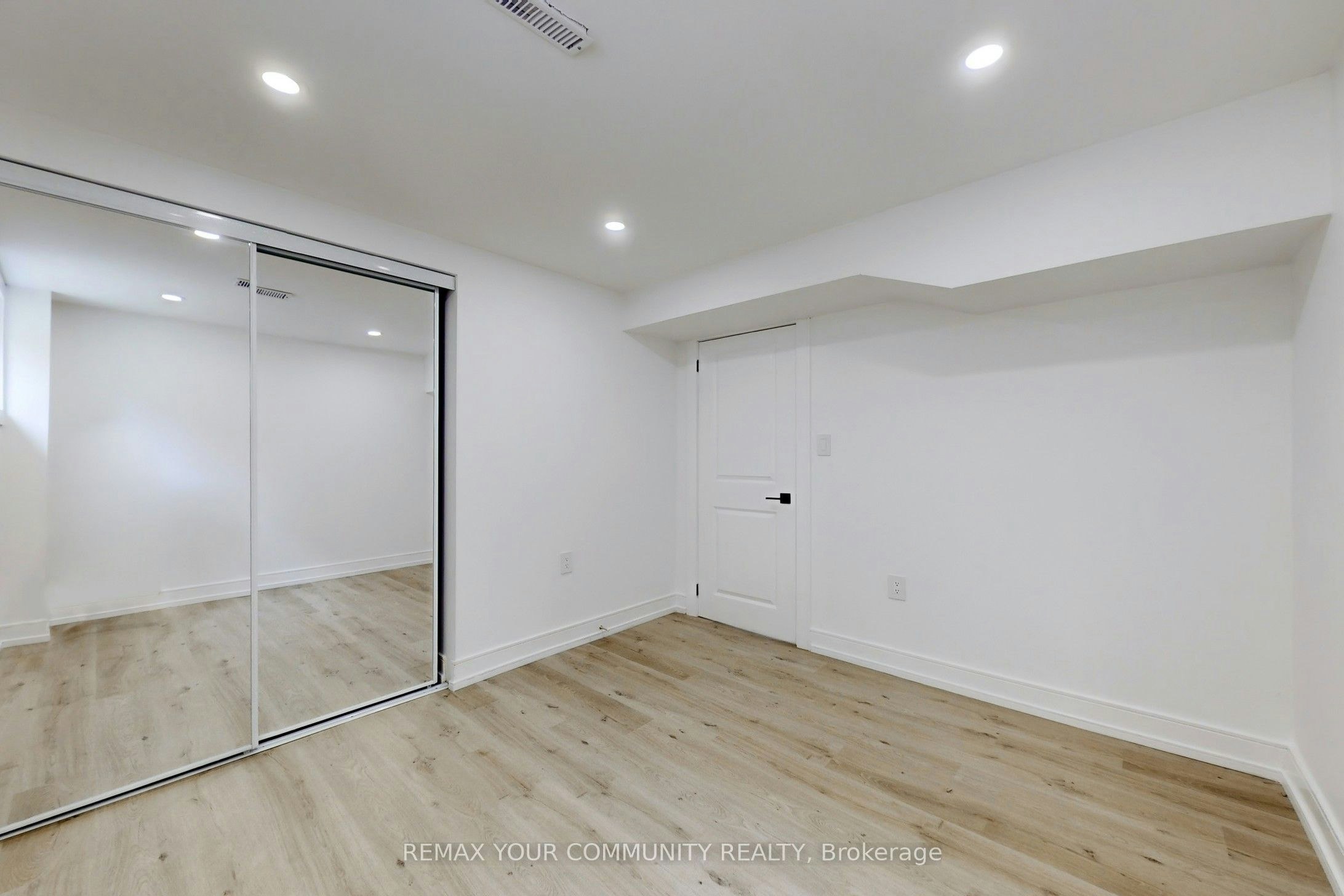 90 Tamarac Trail, Aurora, ON, L4G 5S1 - 21
