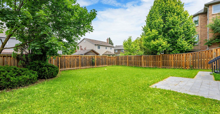 90 Tamarac Trail, Aurora, ON, L4G 5S1 - 28