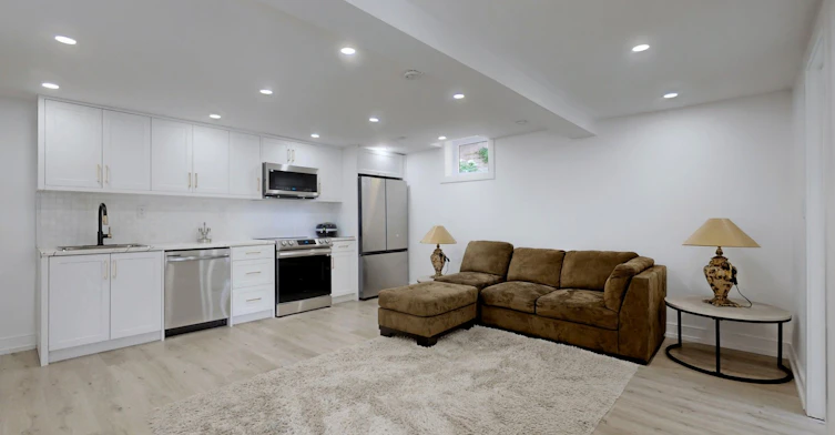 90 Tamarac Trail, Aurora, ON, L4G 5S1 - 7