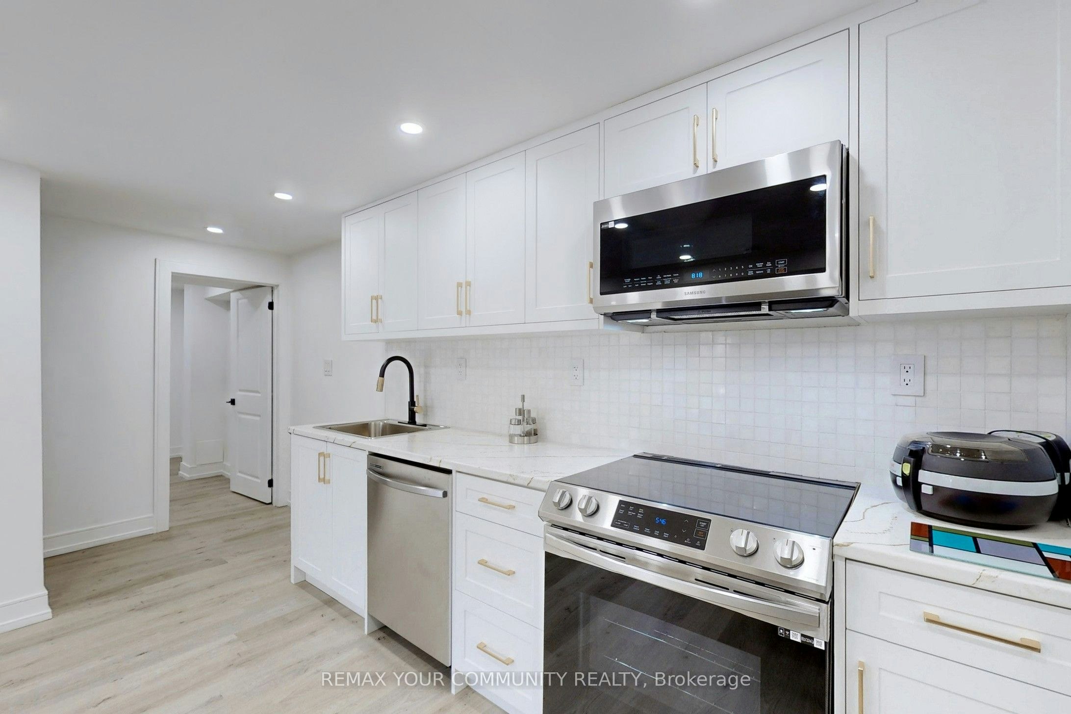 90 Tamarac Trail, Aurora, ON, L4G 5S1 - 14