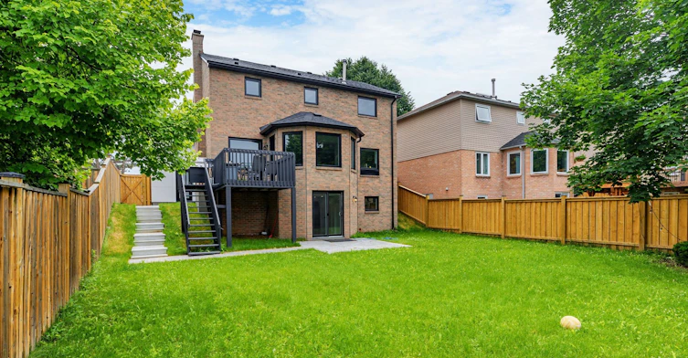 90 Tamarac Trail, Aurora, ON, L4G 5S1 - 27