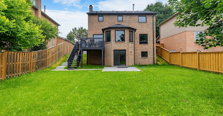 90 Tamarac Trail, Aurora, ON, L4G 5S1 - 26