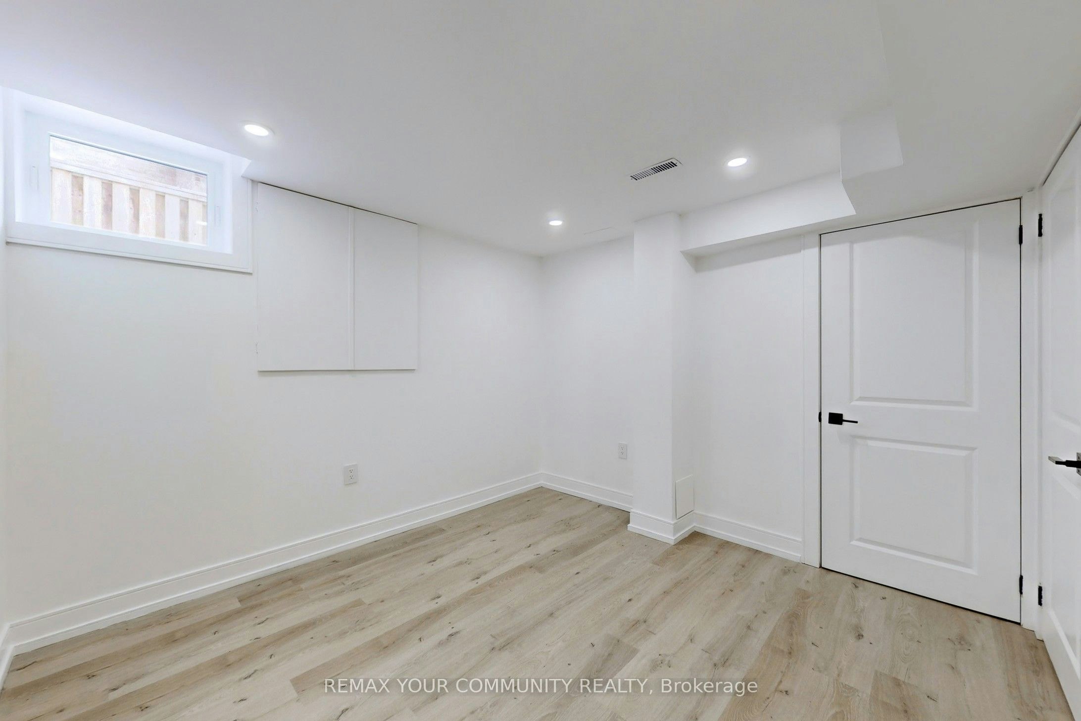 90 Tamarac Trail, Aurora, ON, L4G 5S1 - 16